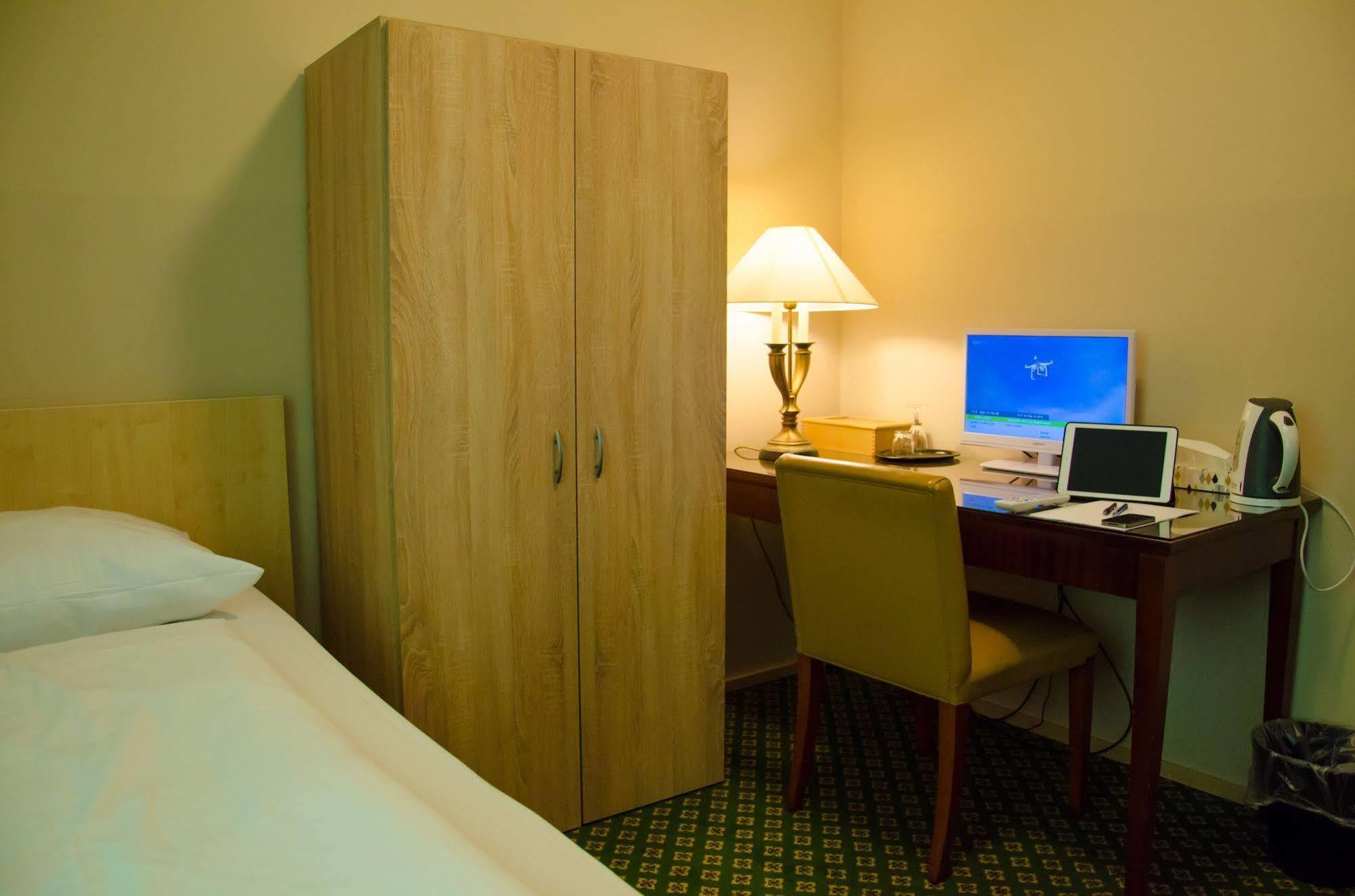 Panorama Hotel Frankfurt Offenbach Sued エクステリア 写真