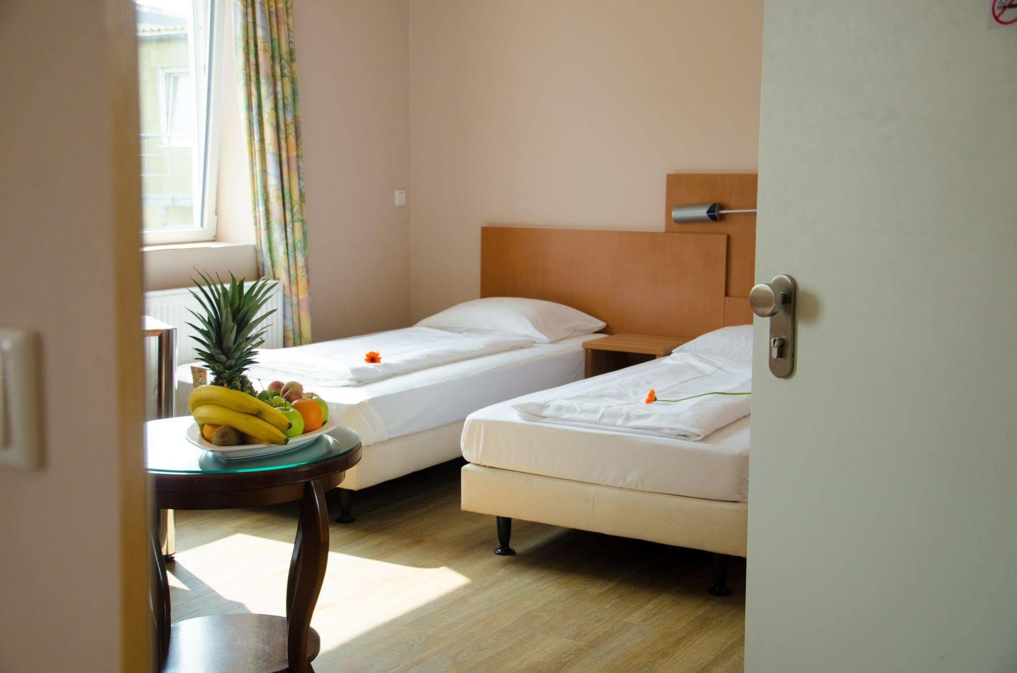 Panorama Hotel Frankfurt Offenbach Sued エクステリア 写真
